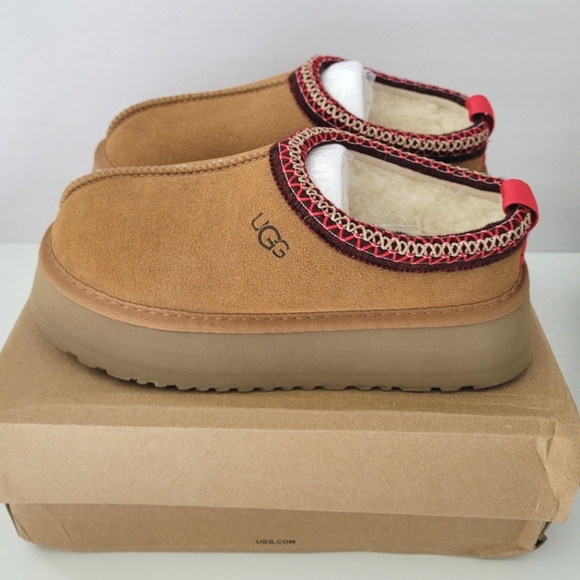 UGG Taz slippers 🔥 LAST ONE - Picture 3 of 10